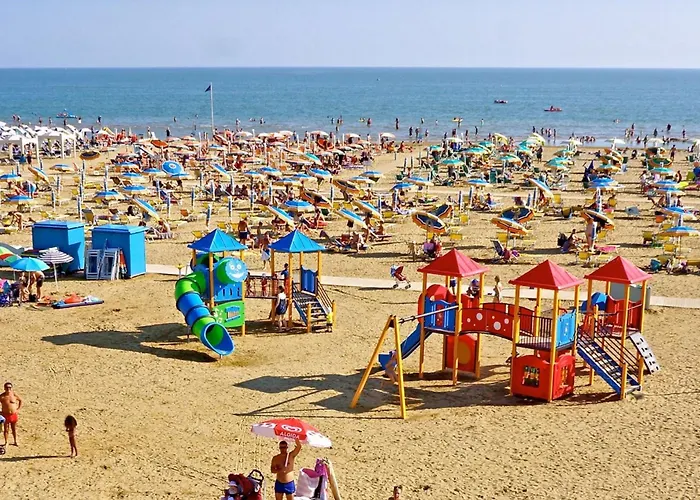 Welcoming Flat Just Steps From The Sea *